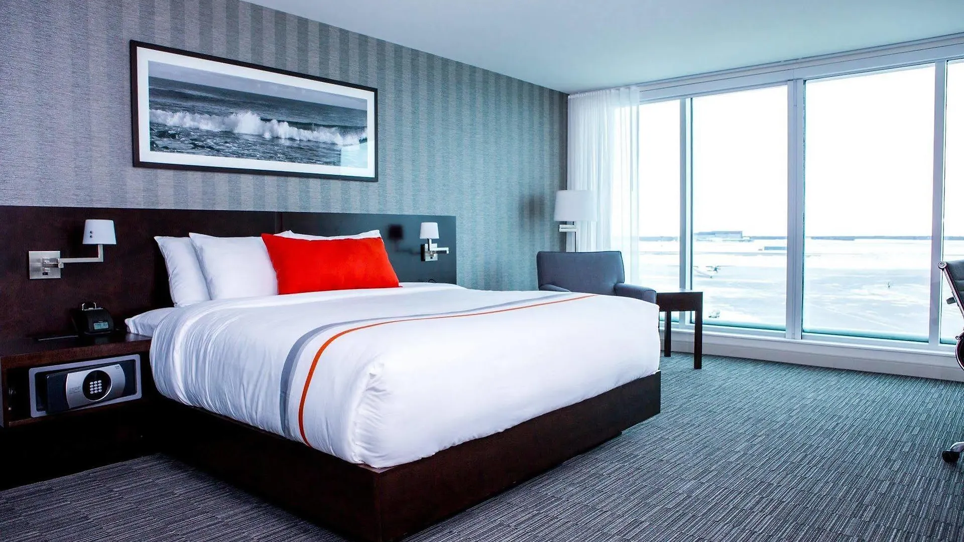 The Grand Winnipeg Airport Hotel By Lakeview