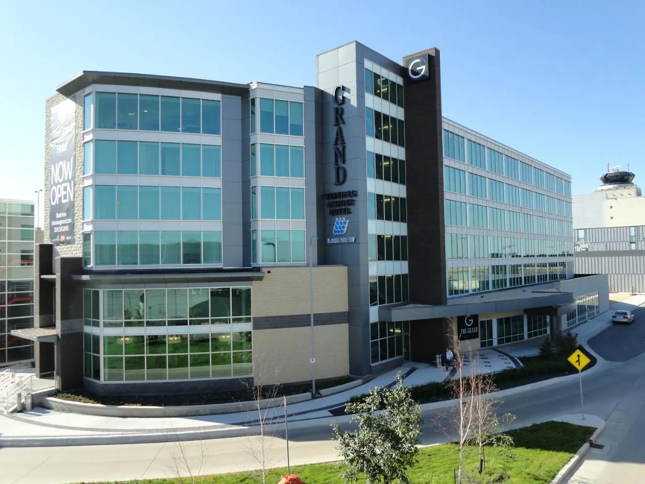 The Grand Winnipeg Airport Hotel By Lakeview