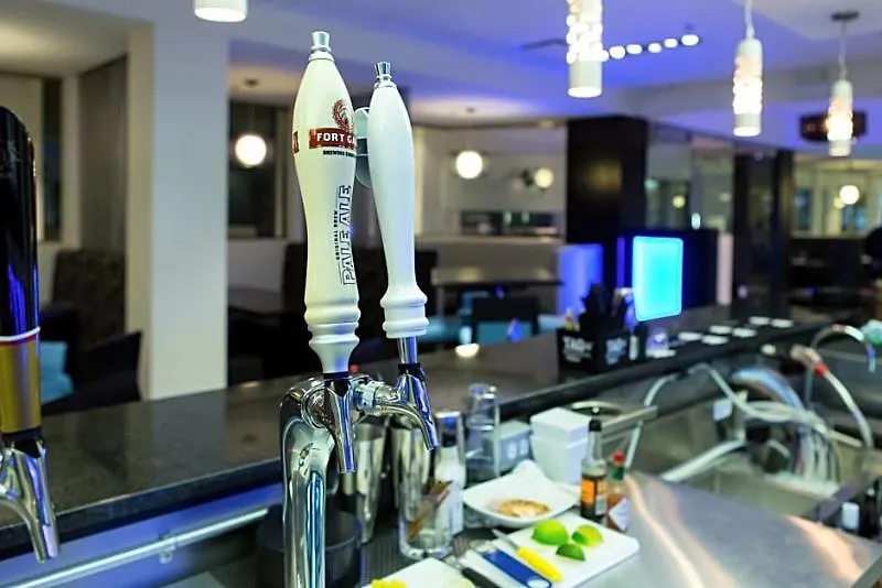 The Grand Winnipeg Airport Hotel By Lakeview