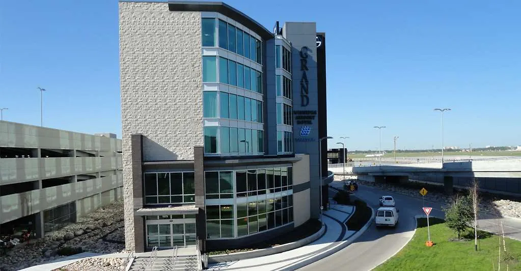 The Grand Winnipeg Airport Hotel By Lakeview